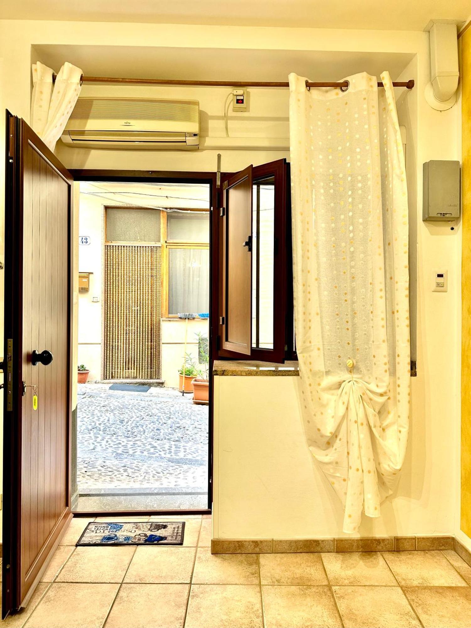 Appartement Il Rifugio Del Marinaio By Housilia à Cefalù Extérieur photo